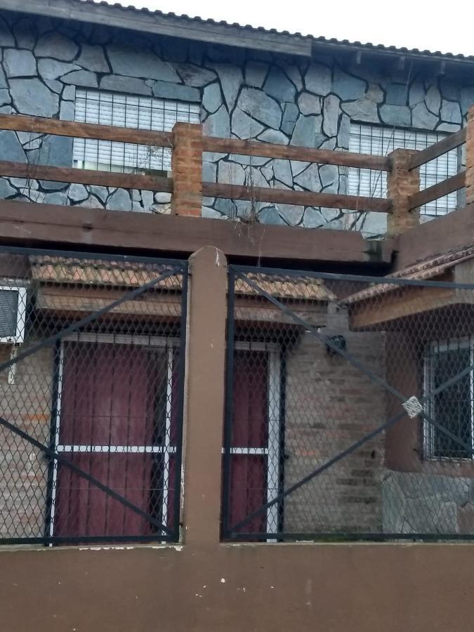 Luis'S House Ezeiza Airport Hotel Monte Grande Exterior photo